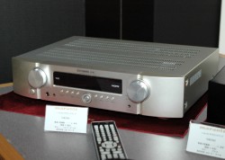 マランツ、高さ約10cmの薄型AVアンプ「NR1501」を発売 - PHILE WEB