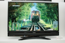 三菱電機、独自の超解像技術「DIAMOND HD」搭載の液晶テレビ“REAL MZW