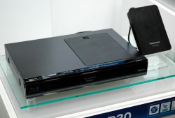 パナソニック、専用HDD交換式の“ブルーレイDIGA”「DMR-BR30」を発売