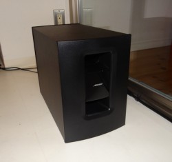 更新】ボーズ、スリムなバータイプのスピーカーを採用したシアター