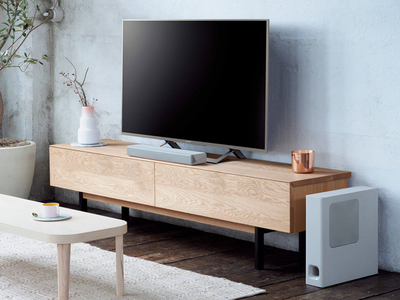 ソニーの超コンパクトなサウンドバー「HT-MT300」の実力は？ 「ソファ