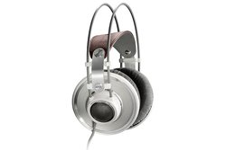 伝説的ヘッドホン、復活。AKG「K701-Y3」のサウンドは今なお魅力的だ