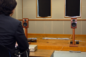 ケンウッド初のダイナミックヘッドホンKH-K1000に迫る