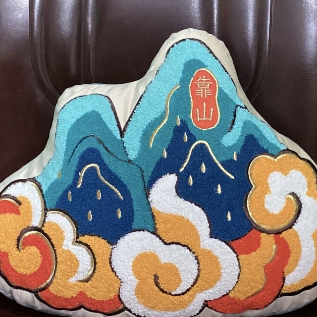 サガラ刺繍クッション/靠山/深山/大阪/南堀江/ピサヌローク