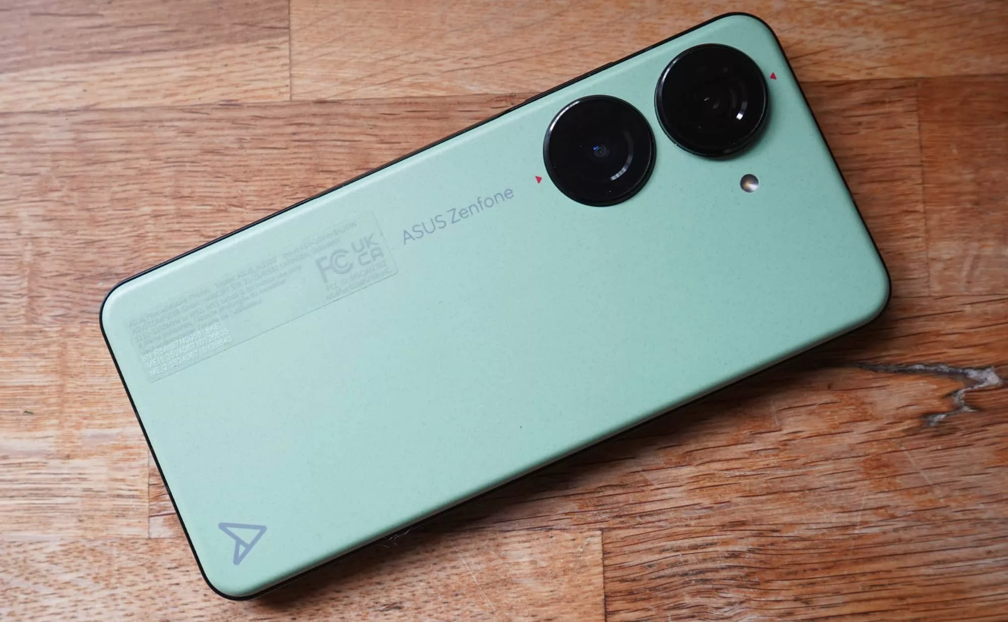 Asus Zenfone 10 review (AI2302) – Pickr