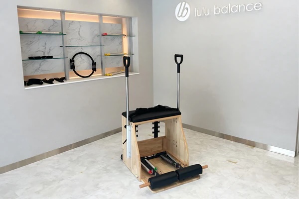 ピラティス専用マシン「チェア」の魅力と効果を徹底解説｜Pilafit