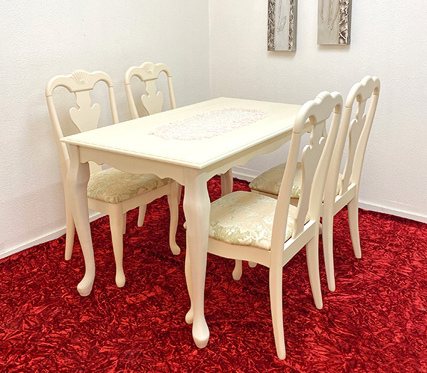 猫足4人掛けダイニングセット（ブリリアン）アイボリー色