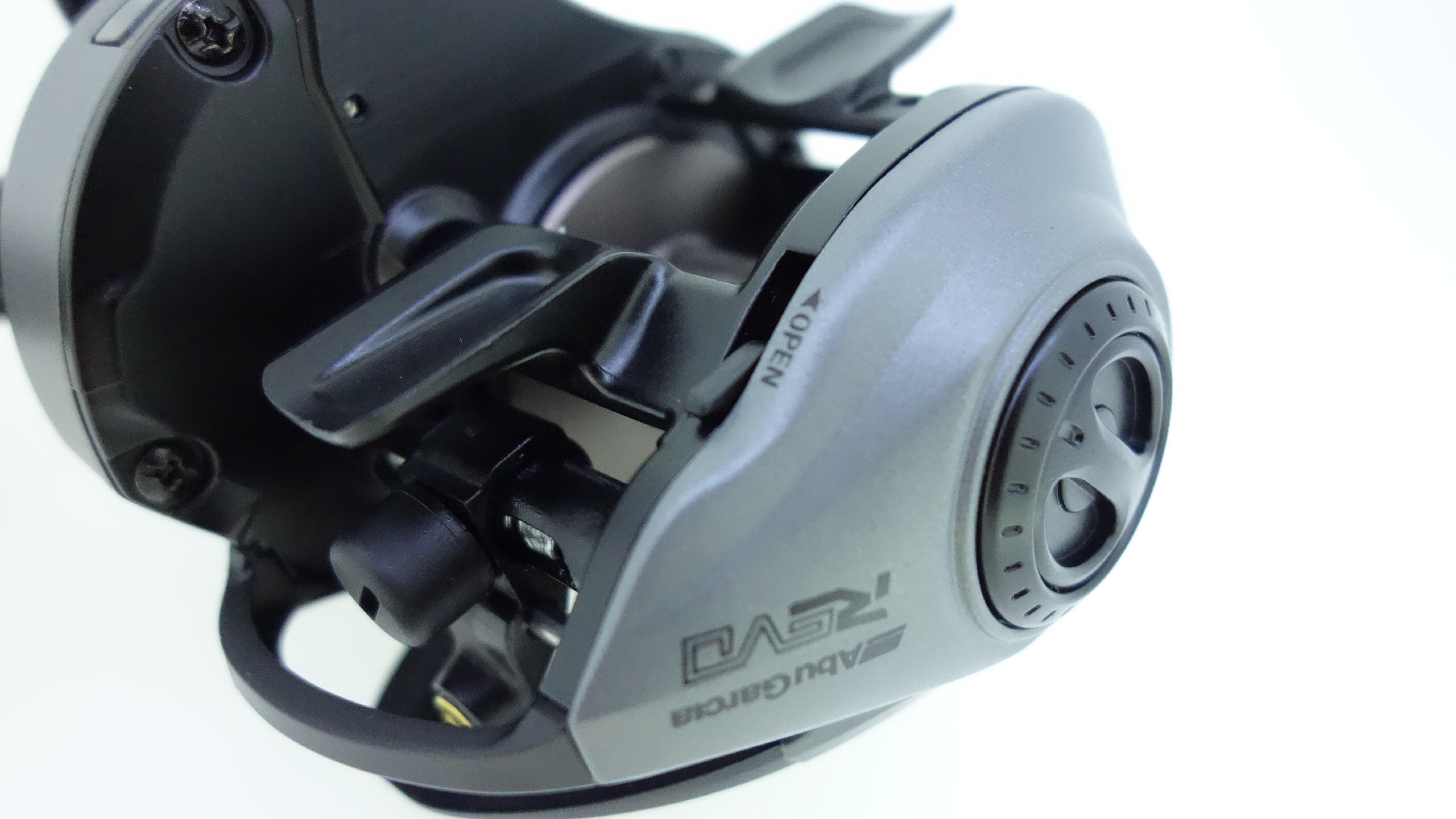 REVO5 SX (レボ5 SX)｜AbuGarcia｜釣具の総合メーカー ピュア