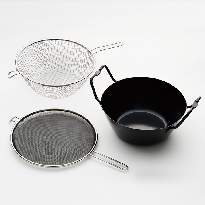 ラバーゼ 鉄揚げ鍋22cmセット / la base | 食器と料理道具の専門店