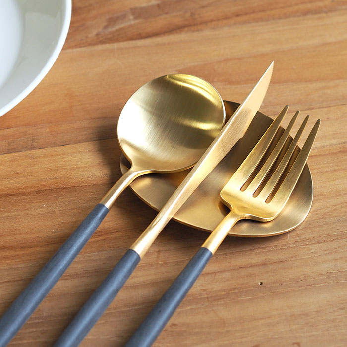 正規品】クチポール カトラリーレスト ゴールド / Cutipol | 食器と