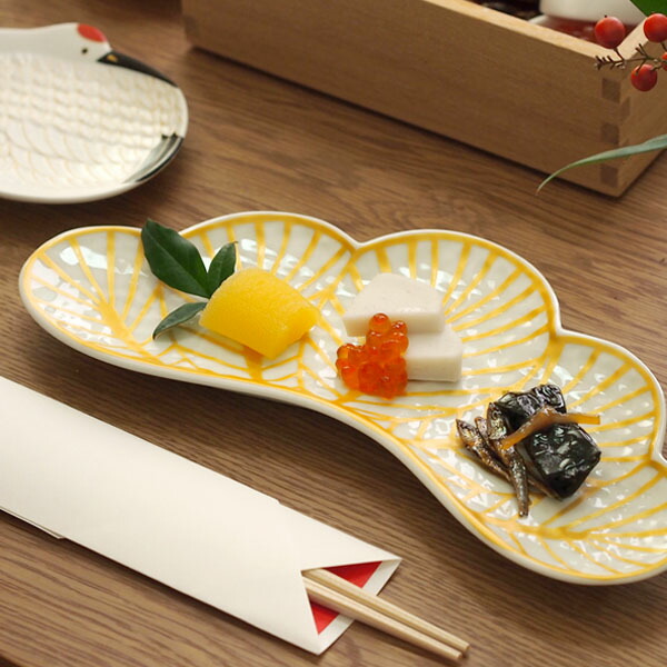 幸楽窯 錦 金 松葉形 前菜皿 | 食器と料理道具の専門店「プロキッチン」