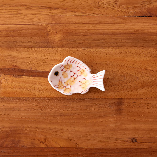 幸楽窯 錦 薄桜 金叩 鯛形 箸置 | 食器と料理道具の専門店「プロキッチン」