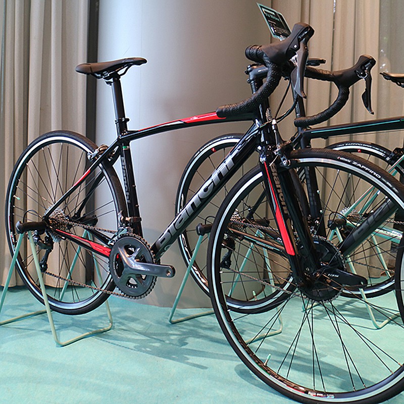 サイクリングにおすすめ！】Bianchi(ビアンキ) 2019年モデル VIA