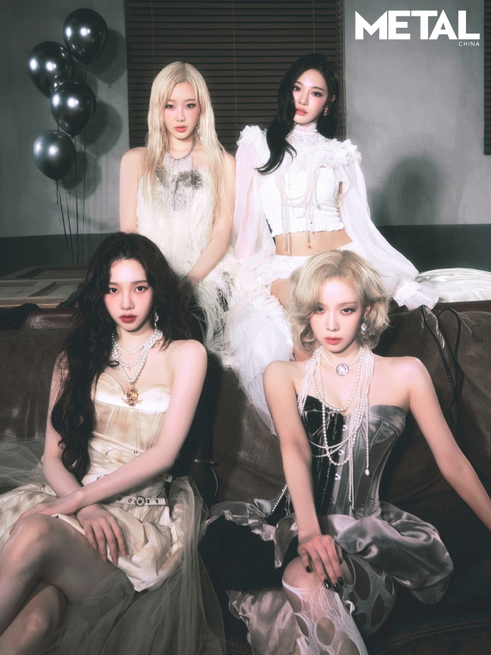 中国雑誌 その他 健康・ファッション 『METAL China Magazine（カリナ