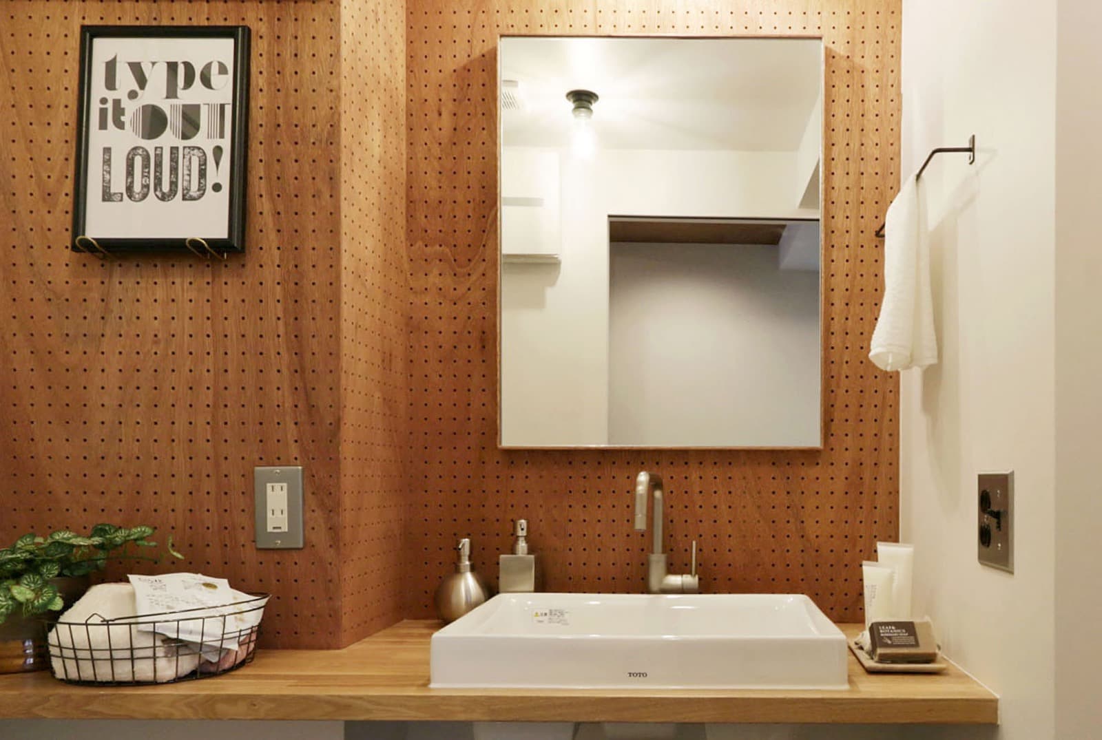 ラワンの洗面ミラー W500×H600 | KB-AC012-03-G067 | ミラー | 洗面