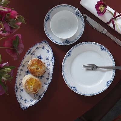 ブルーフルーテッド ハーフレース ピックルディッシュ 24.5cm|ロイヤル