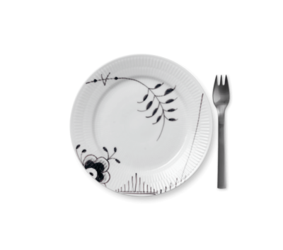 ブラックフルーテッド メガ プレート 19cm|ロイヤル コペンハーゲン