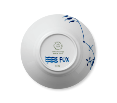 ブルーフルーテッド メガ ディーププレート 24cm|ロイヤル