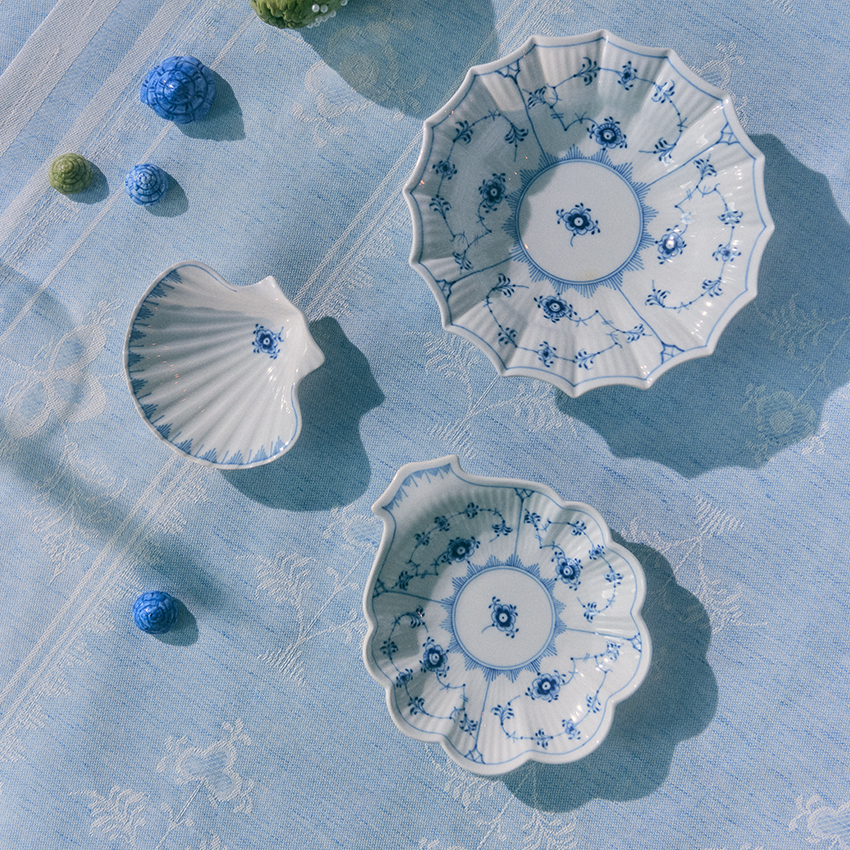 ブルーフルーテッド プレイン ディッシュ トリオ|ロイヤル