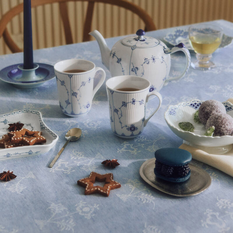 ブルーフルーテッド プレイン ライスボウル ペア|ロイヤル