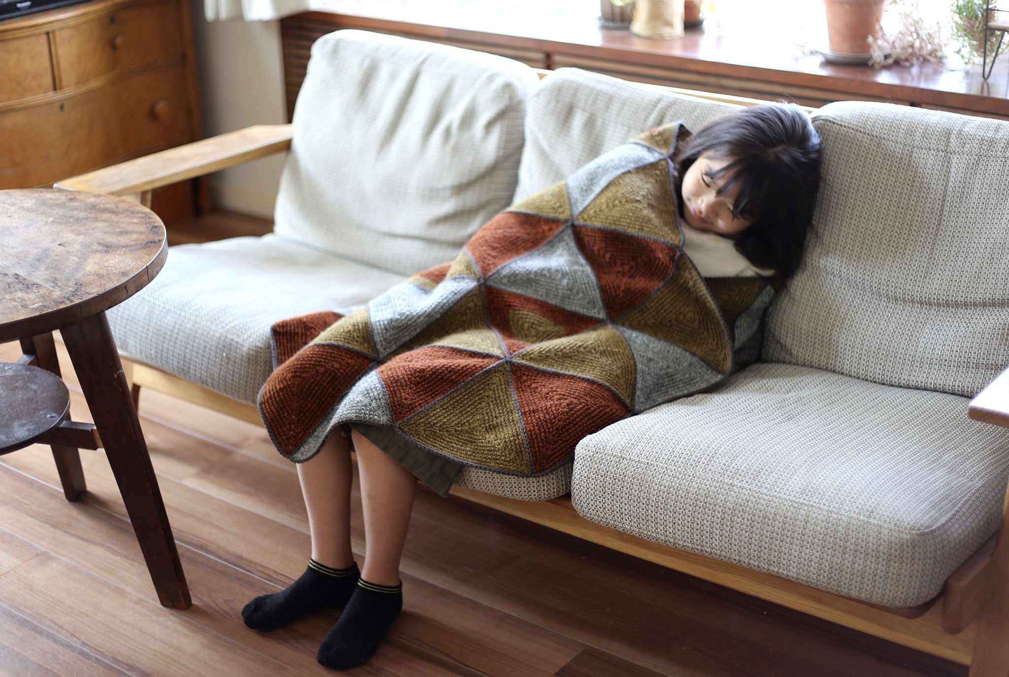 かぎ針編み「幾何学模様のブランケット」編み図（PDF） – Ronique Store