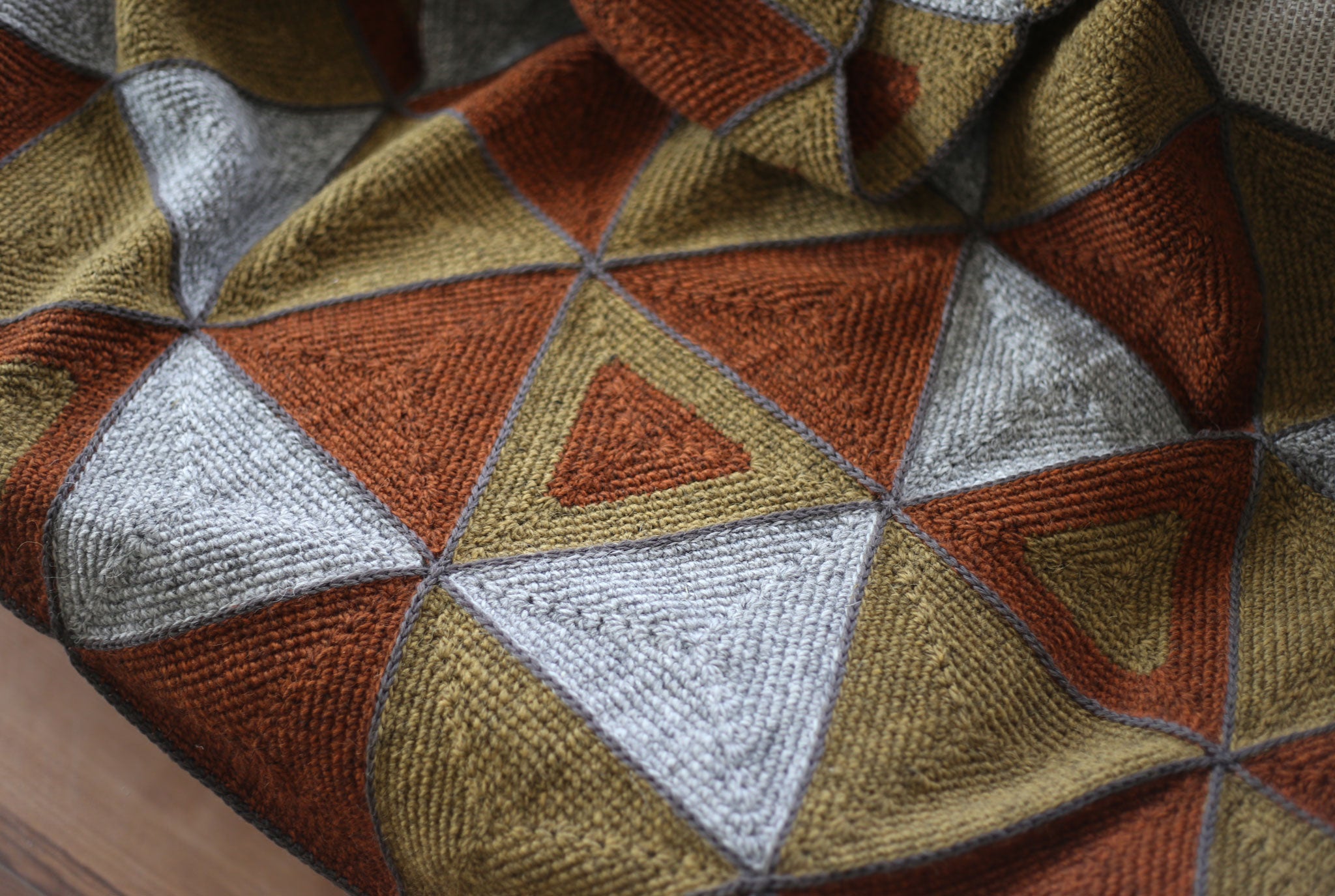 かぎ針編み「幾何学模様のブランケット」編み図（PDF） – Ronique Store