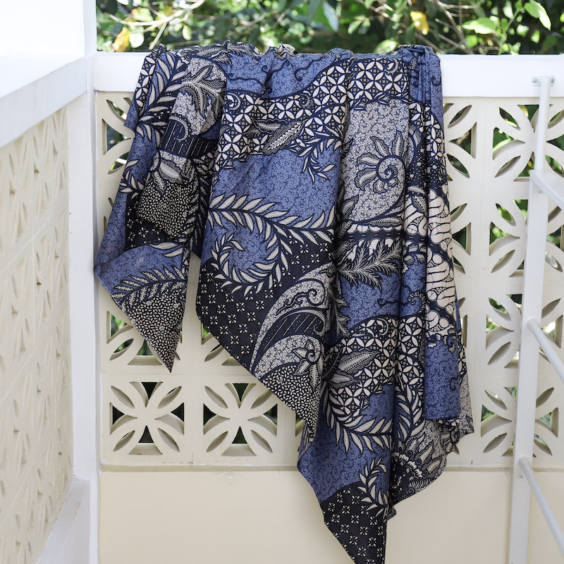 バティック（ジャワ更紗・プリント・綿100%） (NRA941-17) Rosily