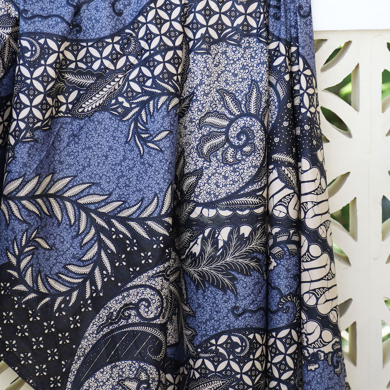 バティック（ジャワ更紗・プリント・綿100%） (NRA941-17) Rosily