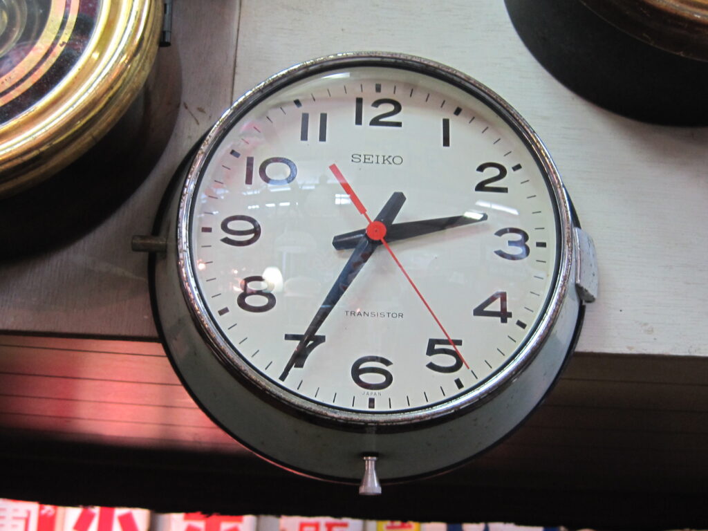 日立トランジスタークロック DW-135 日立 掛け時計 トランジスター