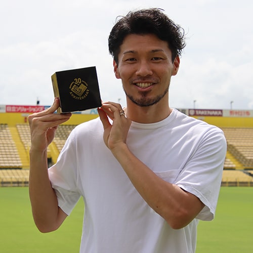 G-SHOCK柏レイソル30周年記念モデル」11月5日(土)1より通常発売開始