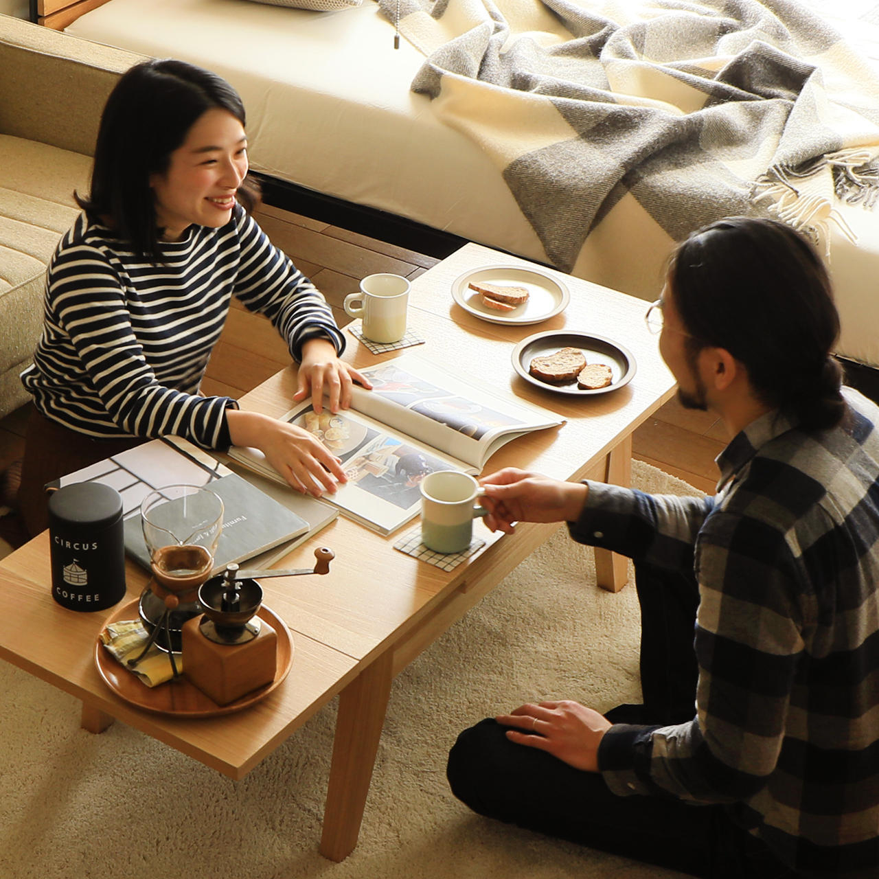 伸長式センターテーブル LATTY 幅80cmタイプ ｜家具・インテリア通販
