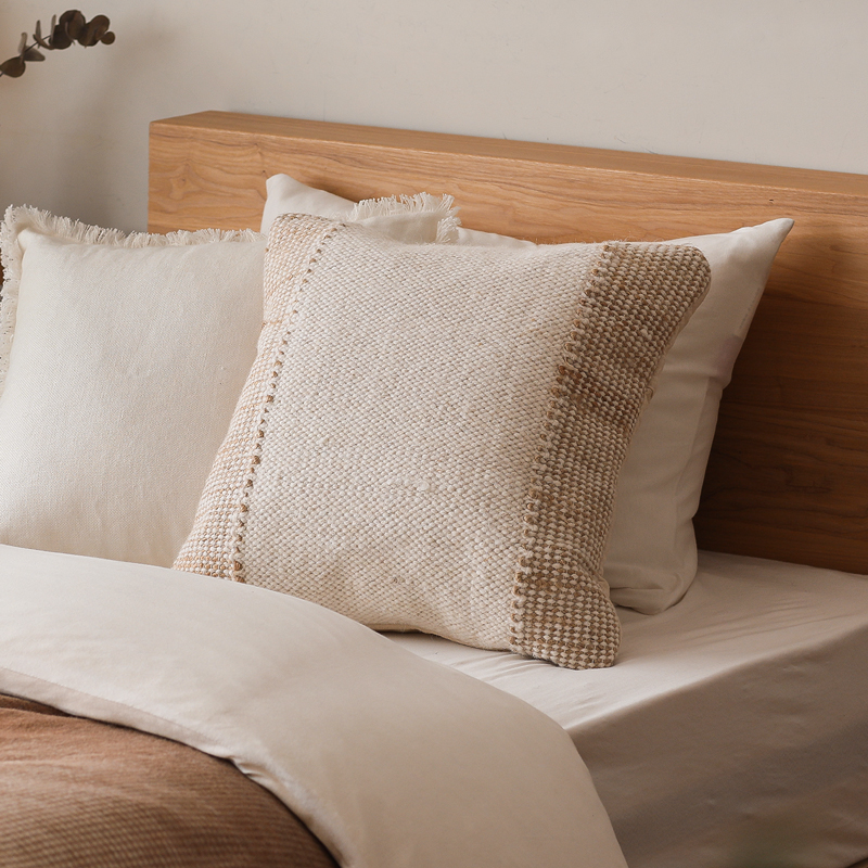 ウールクッションカバー Woolith ｜家具・インテリア通販 Re:CENO(リセノ)