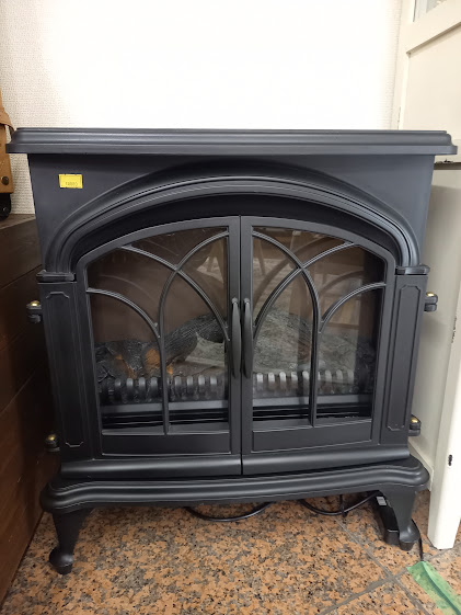 ニトリ ワイド暖炉型ファンヒーター 2017年製 BLT-999B-3-BK | 神奈川