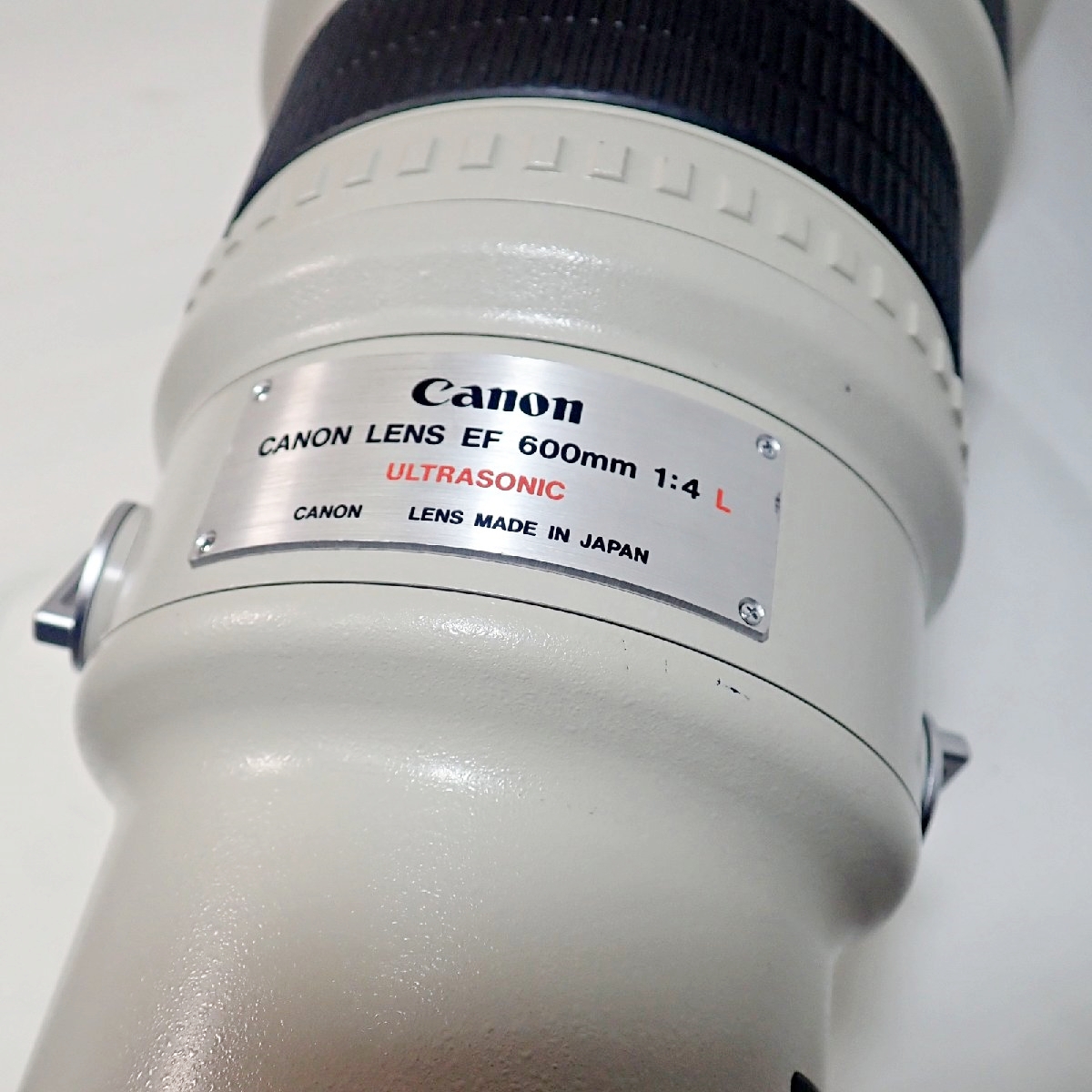 望遠レンズ CANON LENS EF 600mm 1:4 L ULTRASONICを譲っていただき