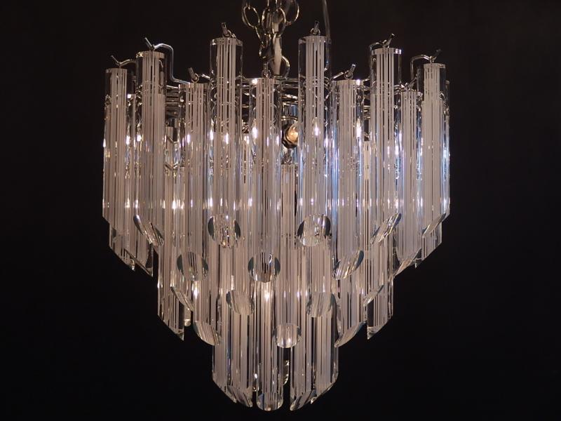 レッドロックオリジナルシャンデリア アクリルシャンデリア イタリアン