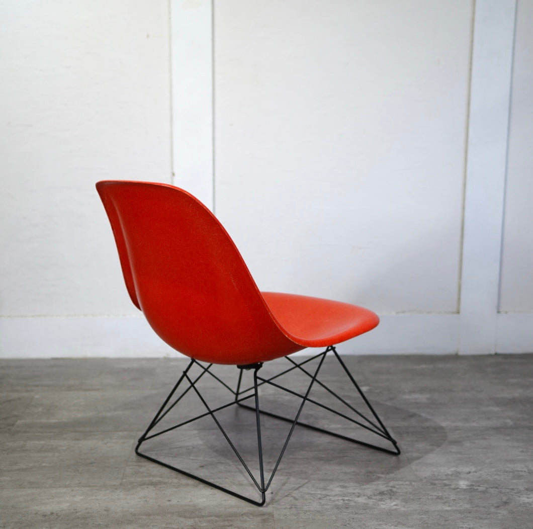 Charles & Ray Eames（チャールズ＆レイ・イームズ）