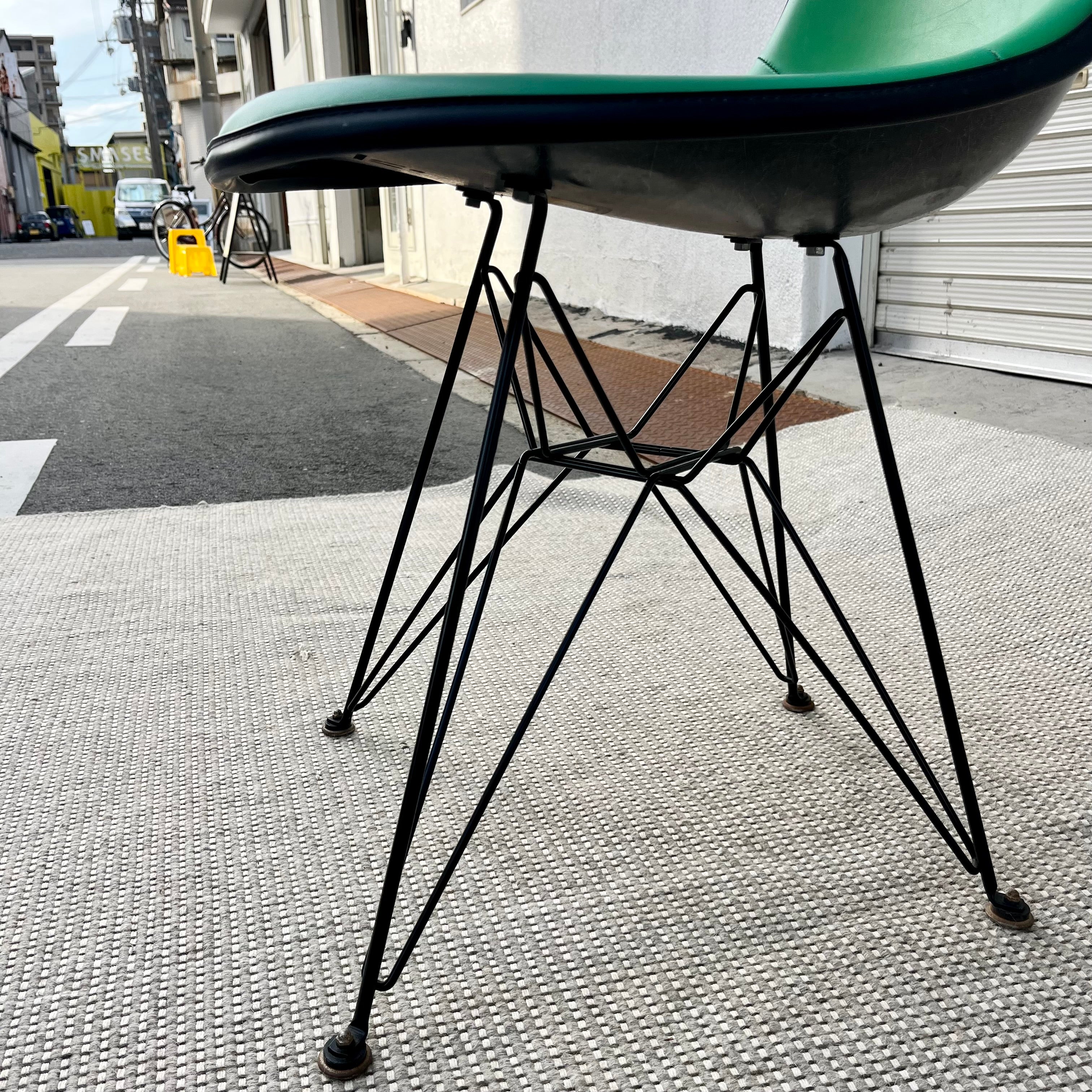 ハーマンミラー Herman Miller サイドシェルチェア 2nd ナウガレザー