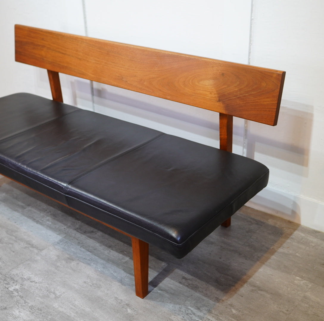 マスターウォール / MASTERWAL レガーロソファ / REGALO アームレス