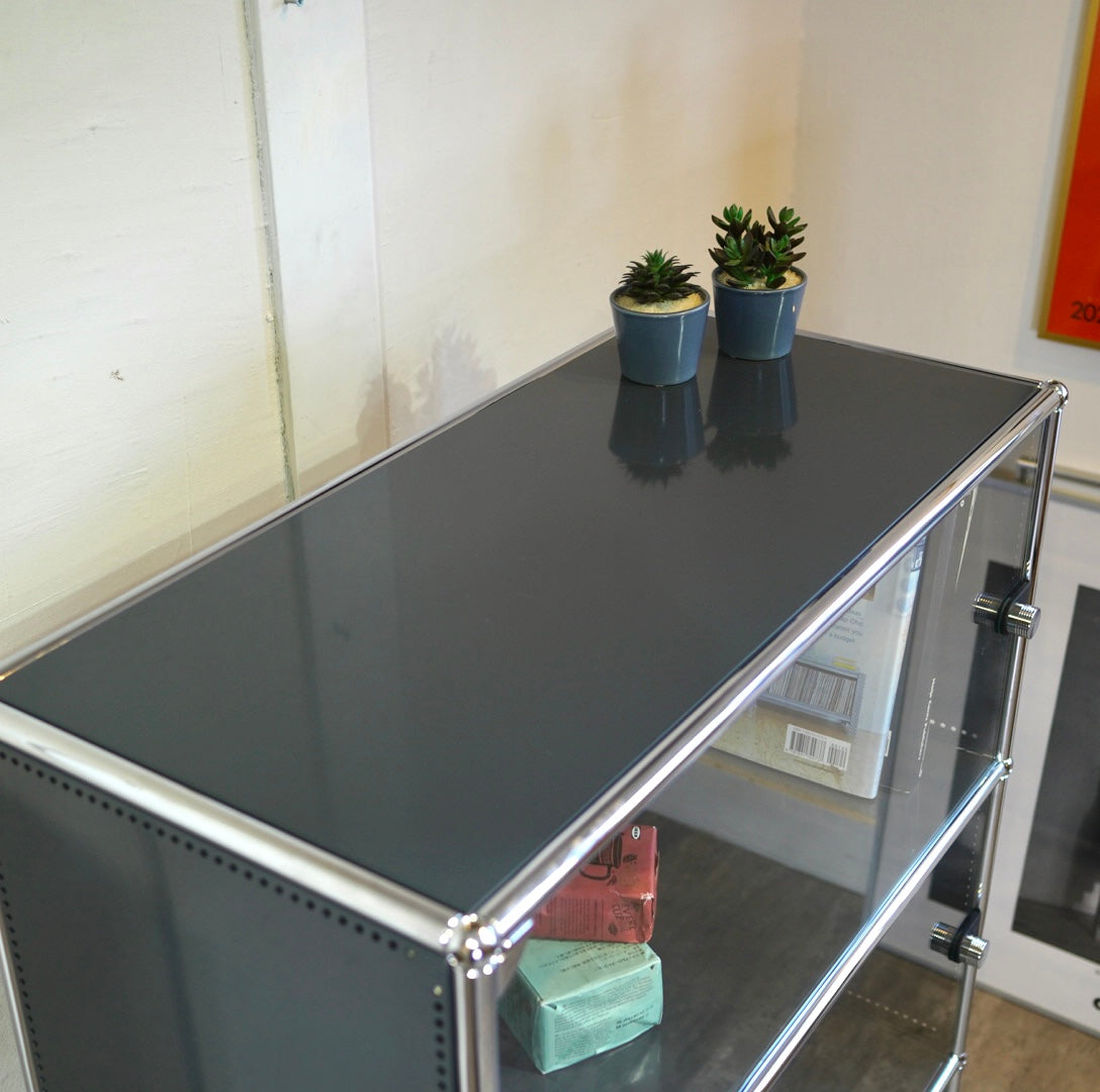 USMハラー / USM Haller モジュラーキャビネット 1列3段 ガラスドア