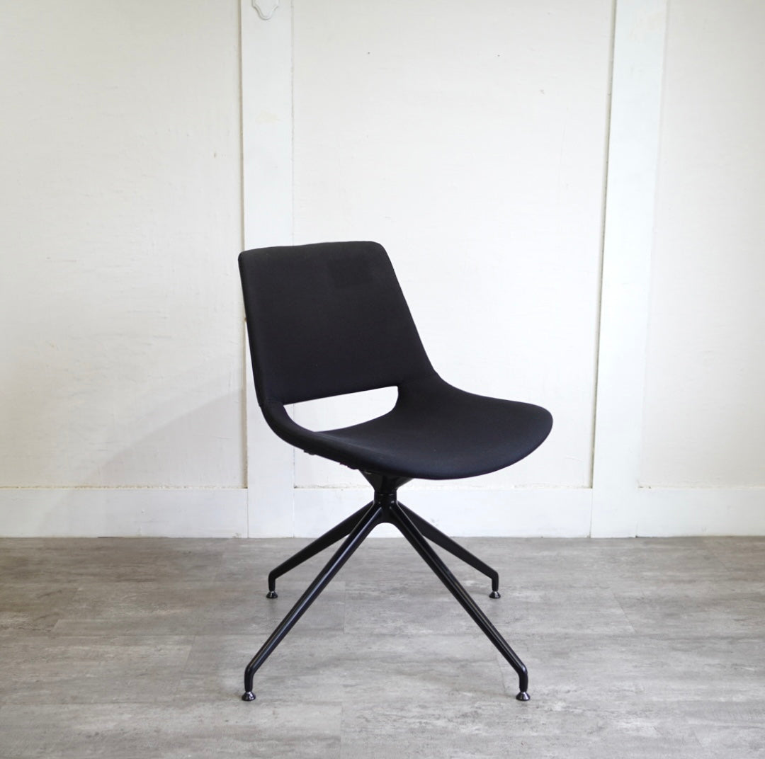 イデー / IDEE ポッド / POD 座椅子 ラタン 中古 籐 和 モダン