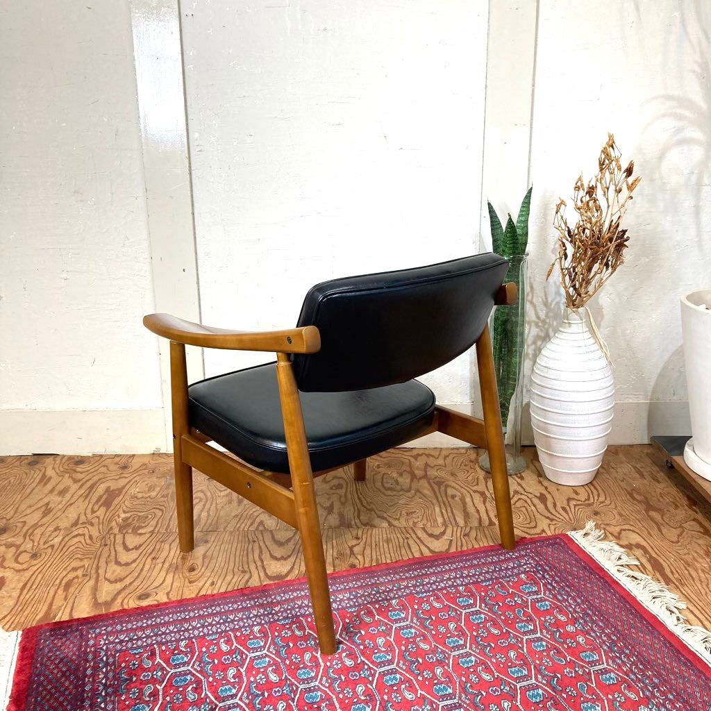 カリモク60 / karimoku Dチェア アームチェア スタンダードブラック 1