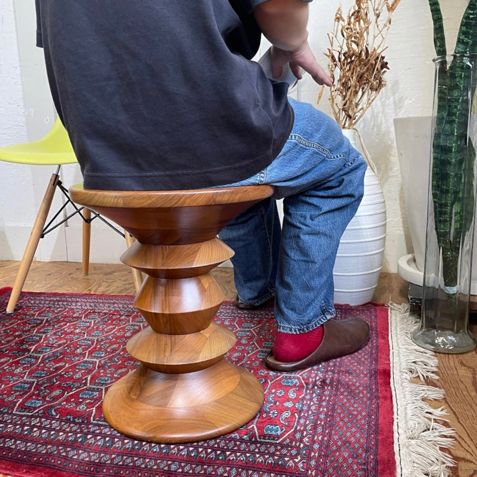 ハーマンミラー Herman Miller ターンドスツール ウォールナット