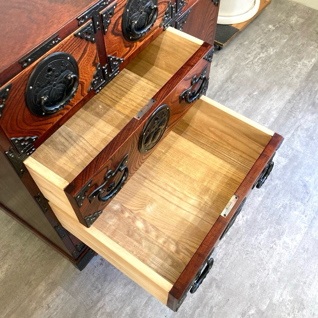 岩谷堂箪笥 車箪笥 和家具 4段 中古 日本 伝統 渋い 工芸 鍵付き