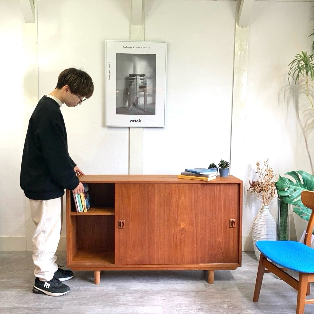 北欧ヴィンテージ チーク材 サイドボード キャビネット 中古 希少