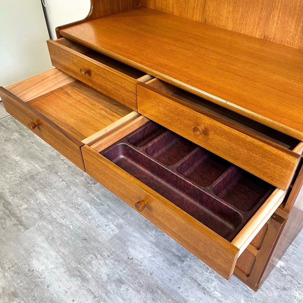 ネイサン / NATHAN キャビネット チーク材 英国 ヴィンテージ 収納