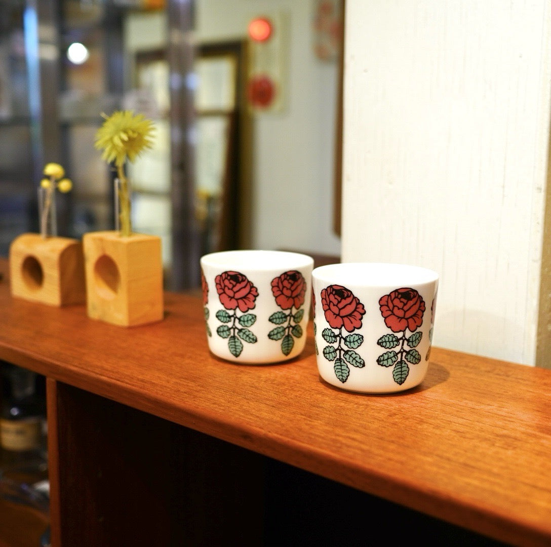 マリメッコ / marimekko ヴィヒキルース / VIHKIRUUSU ラテマグ ローズ