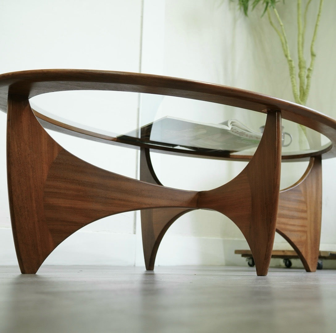ジープラン / G-PLAN オーバル型 ガラス センターテーブル