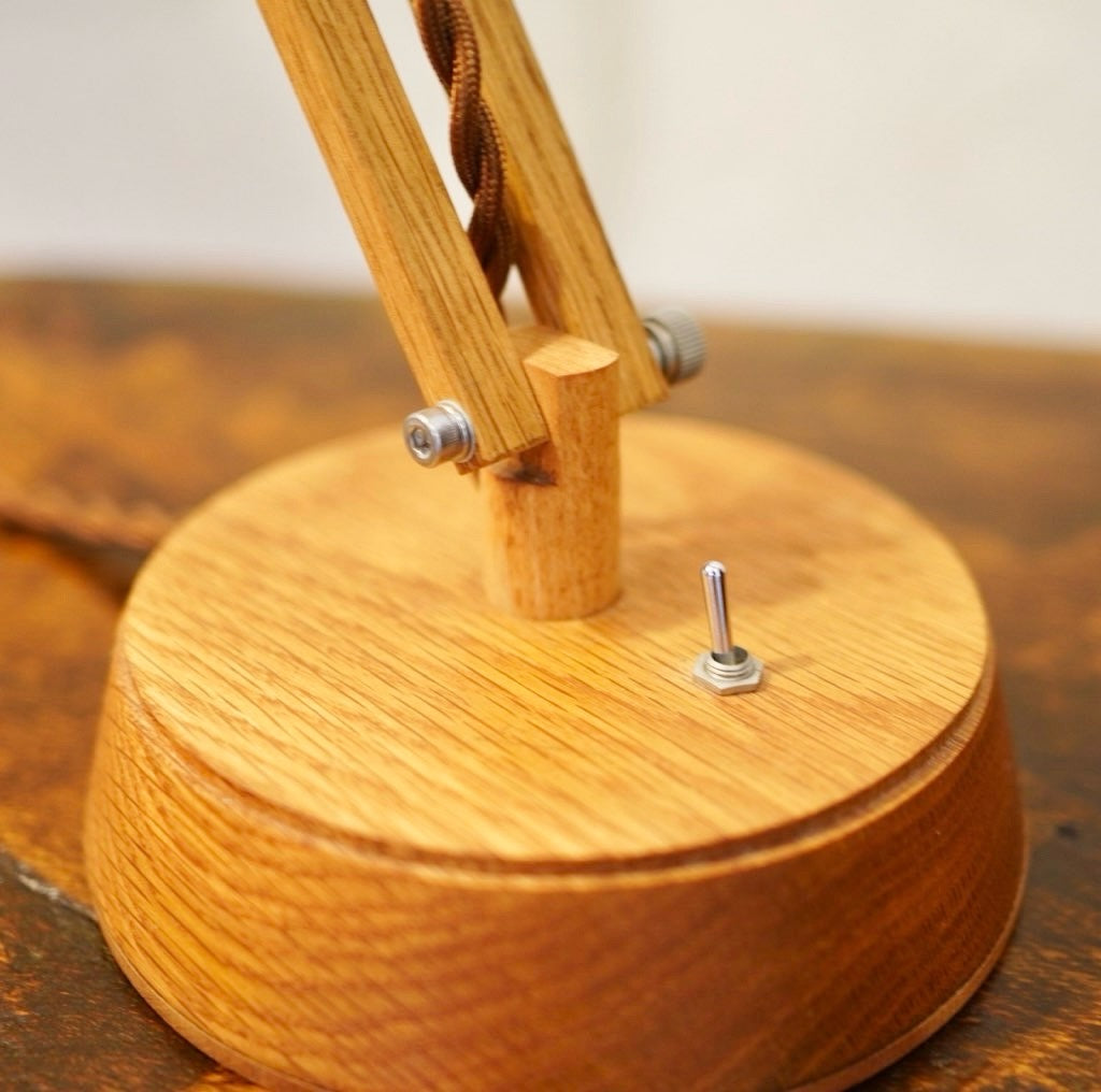 チクニ / chikuni 丸台座照明 デスクライト 壁掛け照明 テーブルランプ