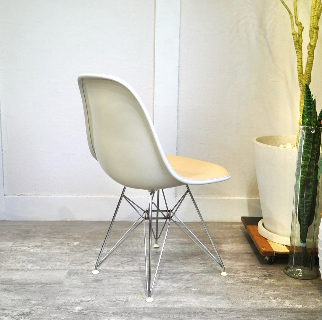 ハーマンミラー Herman Miller サイドシェルチェア エッフェルベース