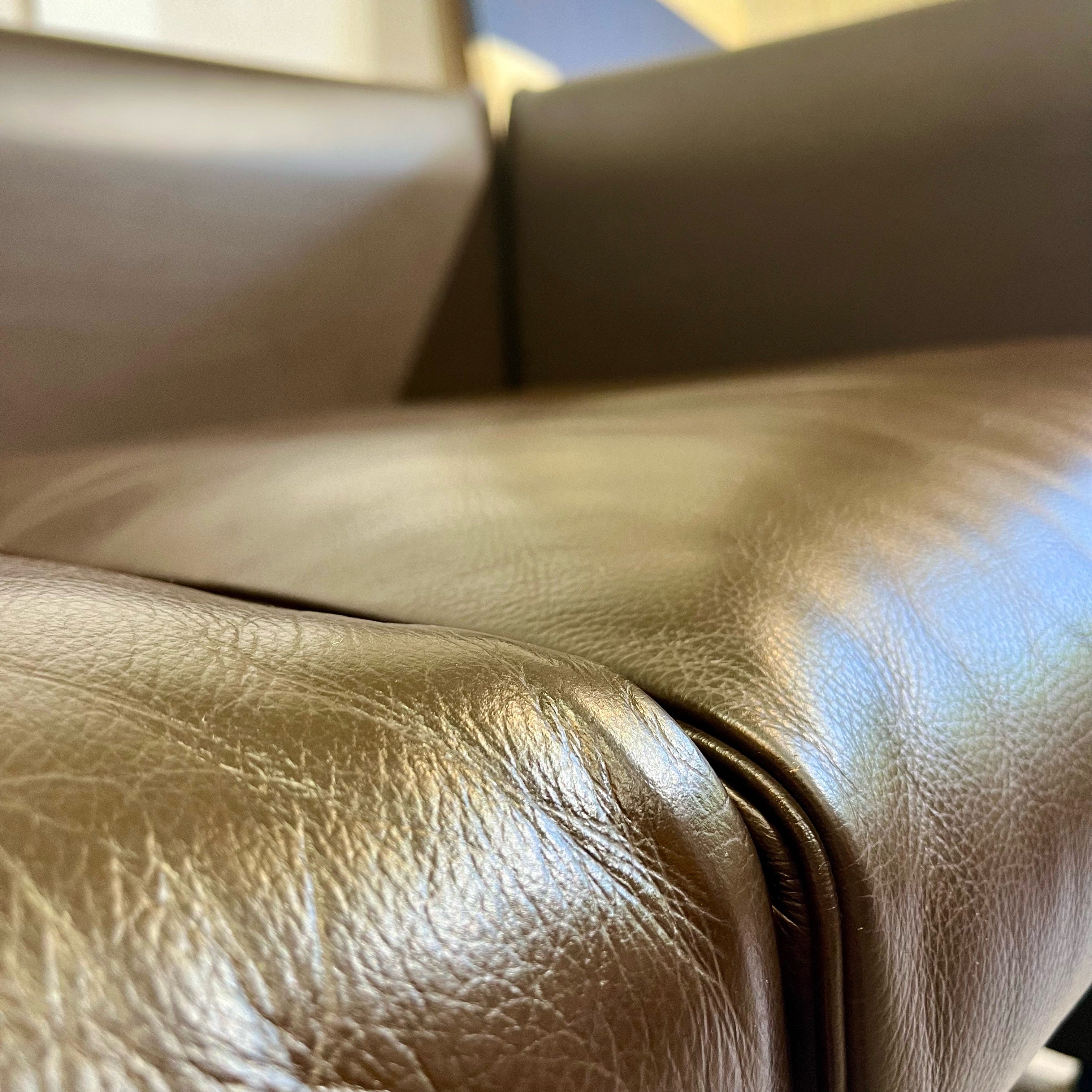 カッシーナ / Cassina 402 ウィスキーソファ 2P マリオ・ベリーニ